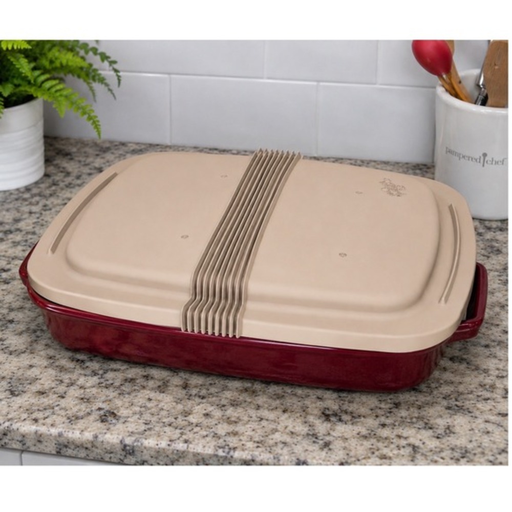 Pampered Chef Rectangular Stretch Fit Silicone Lid Tan Expandable Cover‎ 95-17
